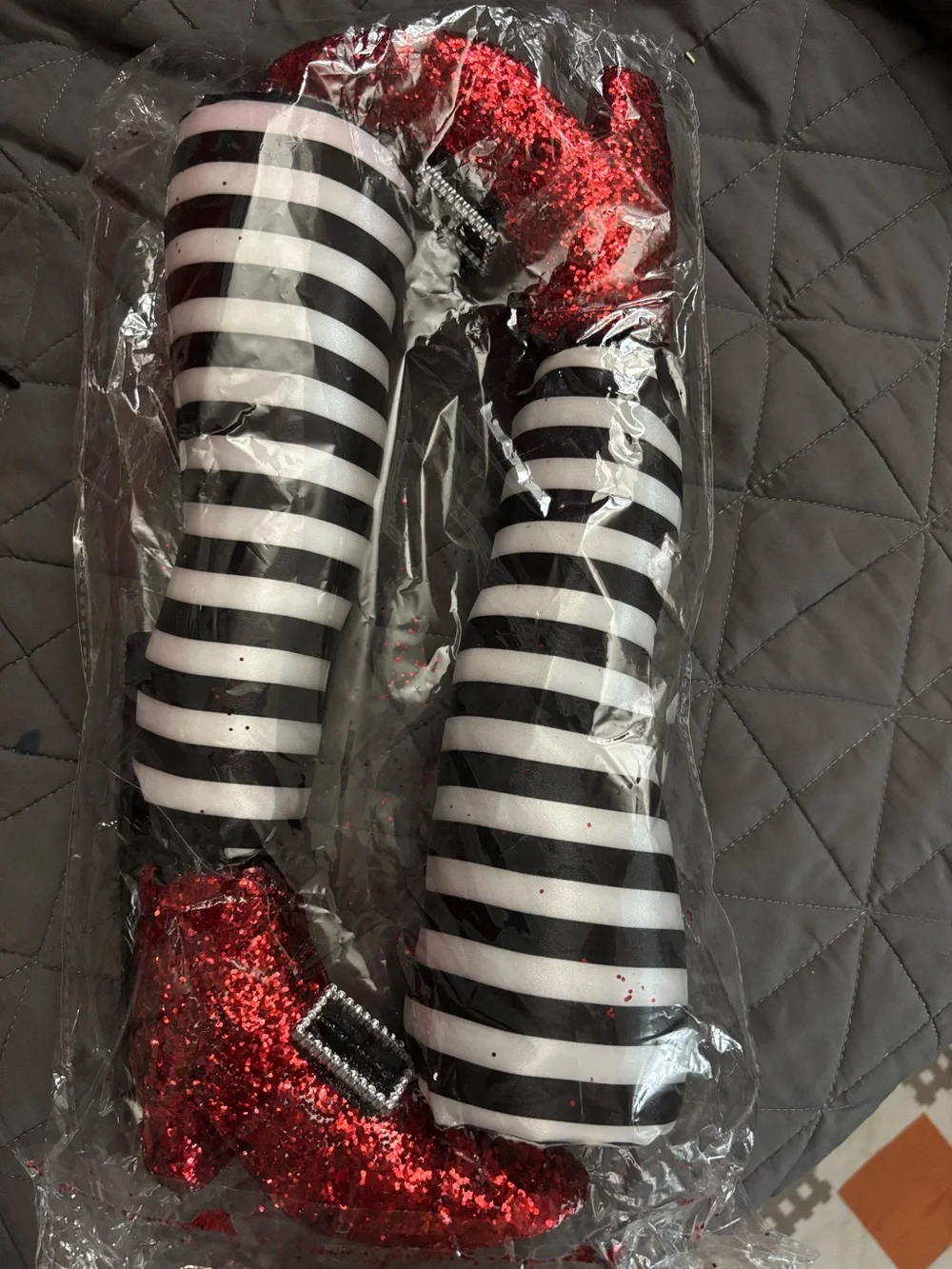 Witch 🧙 legs(NWT)